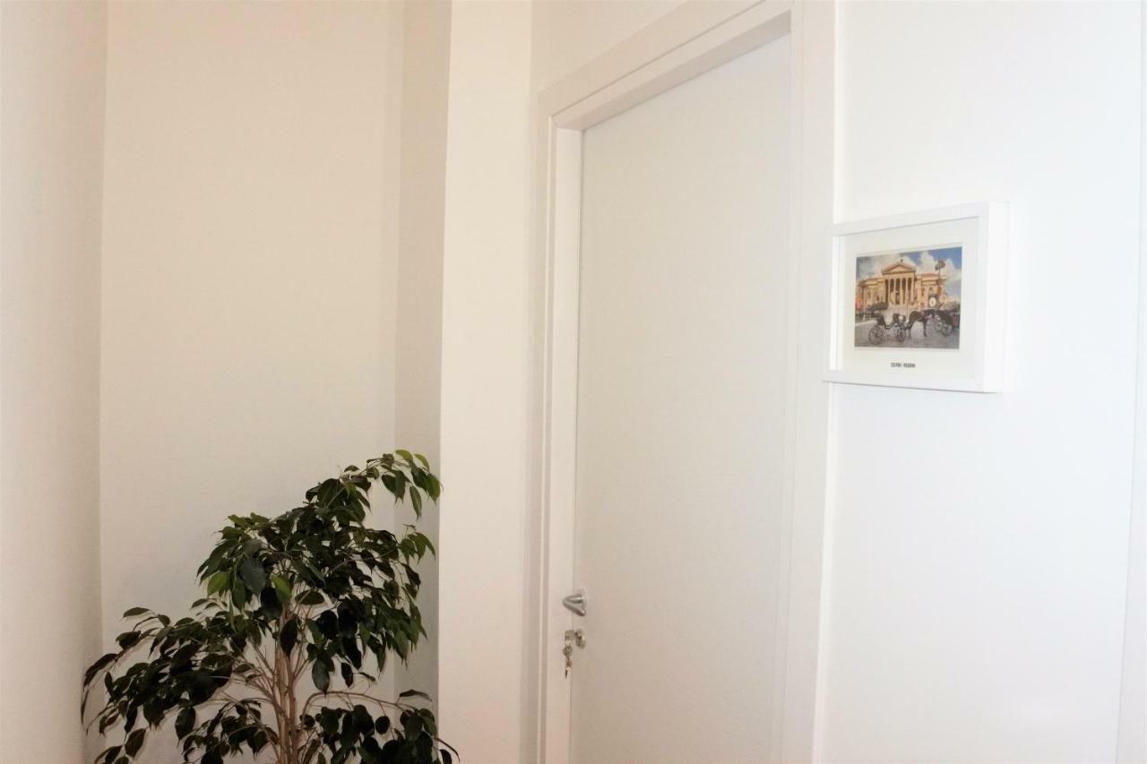 B&B Noto Politeama Palermo Exterior photo